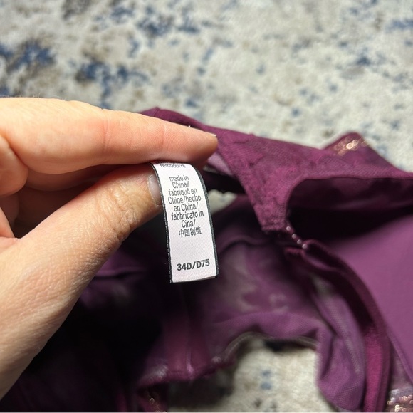 Victoria’s Secret Dream Angels Push-Up without Padding Purple & Gold Bra 34D - Picture 8 of 8